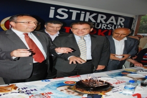 SE&Ccedil;İM B&Uuml;ROSUNDA DOĞUM G&Uuml;N&Uuml; KUTLAMASI