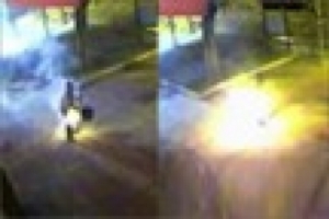Bomba elinde b&ouml;yle patladı