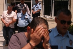 Su&ccedil; makineleri su&ccedil;&uuml;st&uuml; yakalandı