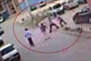 Karısına gelen mesaja kızınca dehşet sa&ccedil;tı