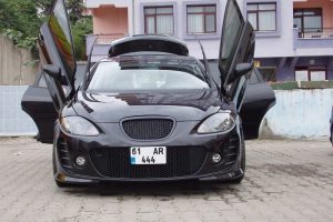Otomobilin Kapısını A&ccedil;ık Bırakınca Soyuldu