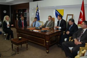 Bosna Hersekli Başbakan'dan Ak Parti'ye destek
