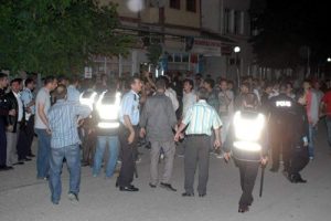 Yenişehir d&uuml;n gece yine karıştı