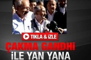 &Ccedil;akma Gandi ile b&ouml;yle poz verdi
