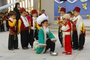 Miniklerden b&uuml;y&uuml;k g&ouml;steri