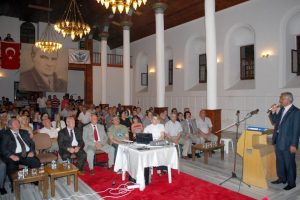Başkan Turan CHPli'leri vatandaşa şikayet etti