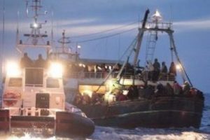 667 Afrikalı m&uuml;lteci İtalya'ya geldi