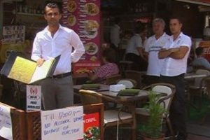 Turistlerden i&ccedil;ki yasağına tepki