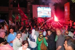 AK Parti Bursa'da zafer coşkusu