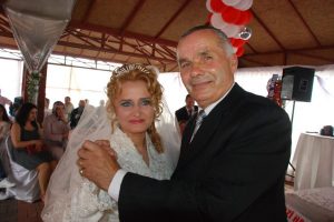 66 yaşındaki 6 &ccedil;ocuk babası 5. evliliğini yaptı