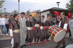 Gemlik'te Hemşehri Dernekleri Şenliği başladı