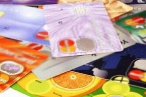 Her 6 kişiden biri bankaya bor&ccedil;lu