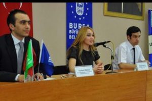Gen&ccedil;lerden T&uuml;rkiye'ye &ouml;rnek uygulama