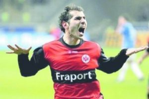 Halil i&ccedil;in m&uuml;thiş kapışma