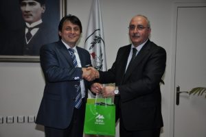 Bursa Kent Konseyi`nden Bursa Barosu`na ziyaret