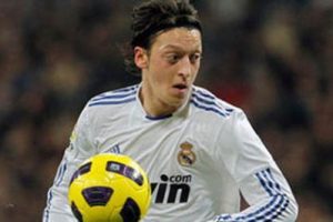 Mesut La Liga'da tarihe ge&ccedil;ti!