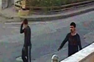 Villa fareleri kameraya yakalandı!