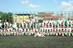 Minikler Sercan, Volkan olabilmek i&ccedil;in top başı yaptı