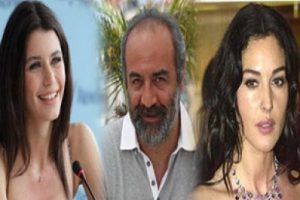 Rol arkadaşları uyuşturucu satmaktan tutuklandı!