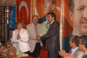 Ak Partili vekiller teşekk&uuml;r turunda