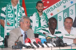 Bursaspor'dan imza şov
