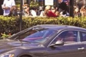 Kıvan&ccedil;'ın Maserati'sine &ccedil;arptılar