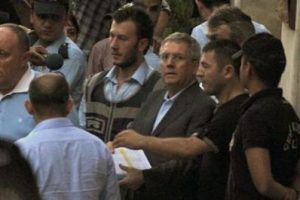 Aziz Yıldırım'ı ağlatan karşılama