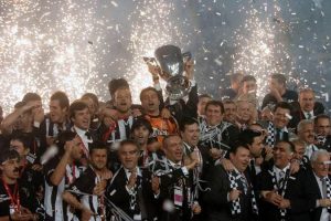 Beşiktaş'tan tarihi karar!