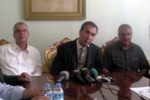 Belediye Meclisi'nin ertelenmesine CHP'den tepki