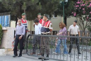 Ter&ouml;rist başı &Ouml;calan'ın avukatları İmralı g&ouml;r&uuml;şmesine gelmedi