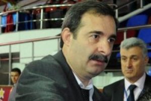 Nevzat Şakar hastaneden ayrıldı