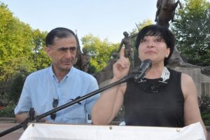 Şehitler yabancıları da ağlattı