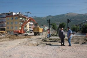 &Ccedil;evre yolu kavşağı genişletiliyor
