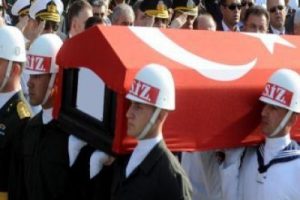 Her Şehit i&ccedil;in bir dakika karanlık!