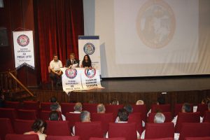 Yıldırımlı kadınlar sahaya iniyor