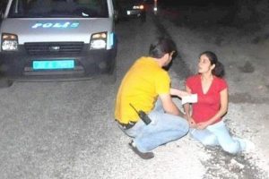 Raylarda i&ccedil;ki i&ccedil;erken tren &ccedil;arptı