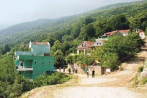 Feride'nin k&ouml;y&uuml;ne elektrik ayıbı