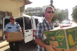 Gemlik'te ka&ccedil;ak sigara operasyonu
