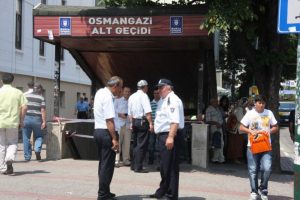 Valiliğin &ouml;n&uuml;nde inanılmaz olay