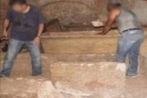 İnşaatta 3 mezar bulundu
