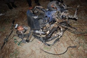 Ehliyetsiz s&uuml;r&uuml;c&uuml; otomobile &ccedil;arptı