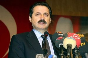Kamu &ccedil;alışanlarına Bakan &Ccedil;elik'ten m&uuml;jde