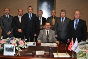 Rekt&ouml;r'den sanayicilere &ccedil;ağrı