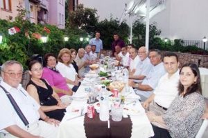 Mudanyalı gazetecile​r yemekte buluştu