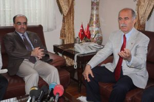 Araplar'dan Erdoğan'a &ouml;vg&uuml;