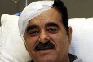 Şarkı s&ouml;ylemeye &ccedil;alıştı ama