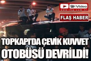 &Ccedil;evik Kuvvet otob&uuml;s&uuml; devrildi