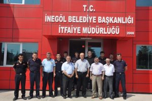 Gazetecilerden itfaiyeye ge&ccedil;miş olsun ziyareti