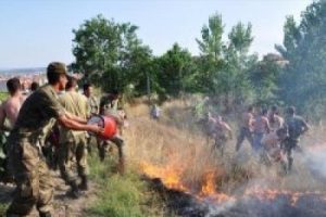 Edirne'de yangına asker müdahalesi