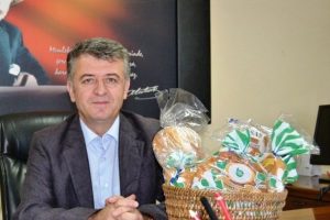 İftar sofrasında ekmeğimizi paylaşalım